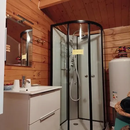 Confortable à - 36 M² Avec Jardin Chalet Attin
