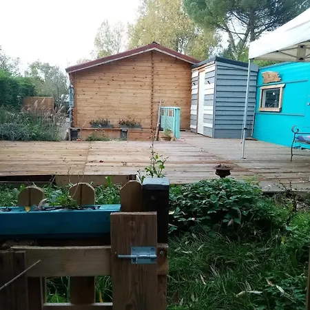 Confortable à - 36 M² Avec Jardin Chalet Attin