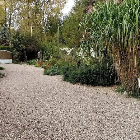 Confortable à - 36 M² Avec Jardin